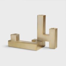 Bougeoir doré 3 bougies de &Klevering chez Dodé à Nantes Bougeoir doré 3 bougies de &Klevering chez Dodé à Nantes